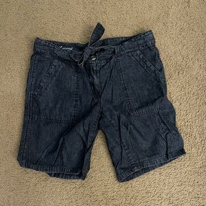 Loft- size 2 Bermuda Jean shorts, good used condition.